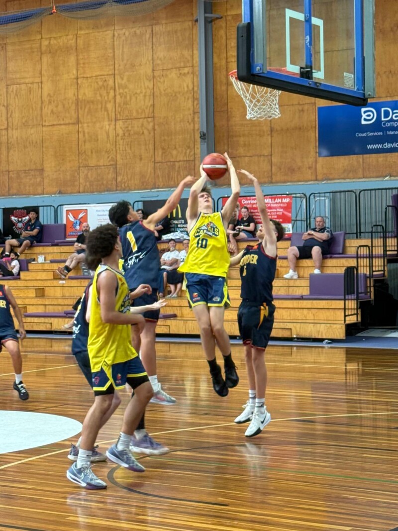 hunter-attacks-basket-3-20251123